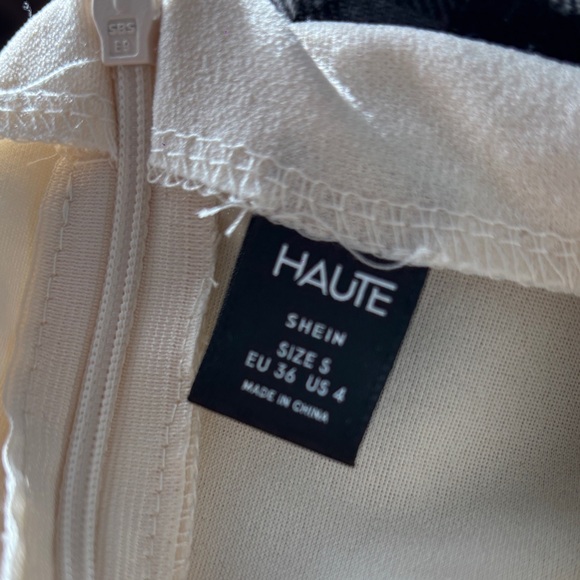 SHEIN Cream Sleeveless Jumpsuit - Picture 3 of 3